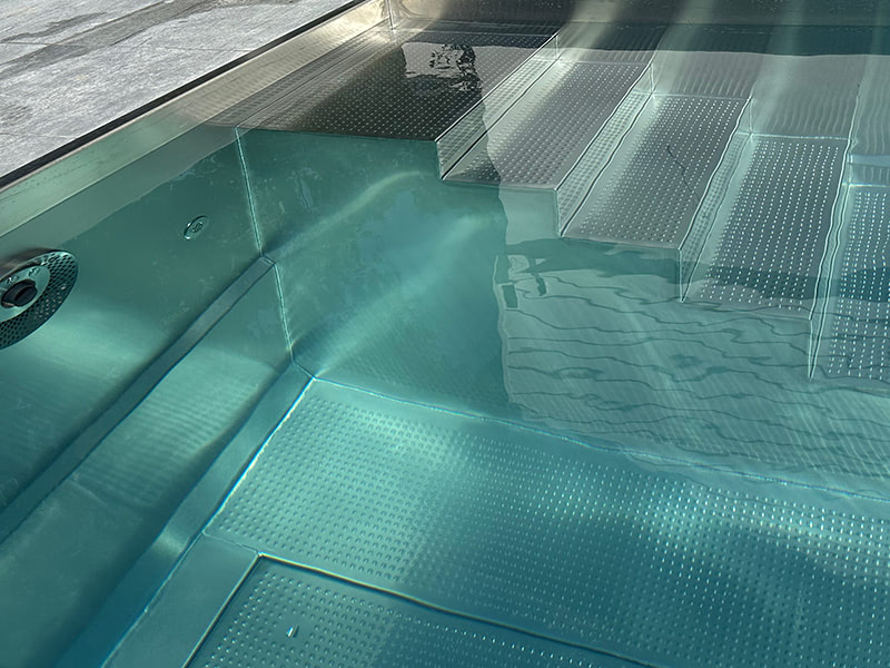 Finition piscine inox