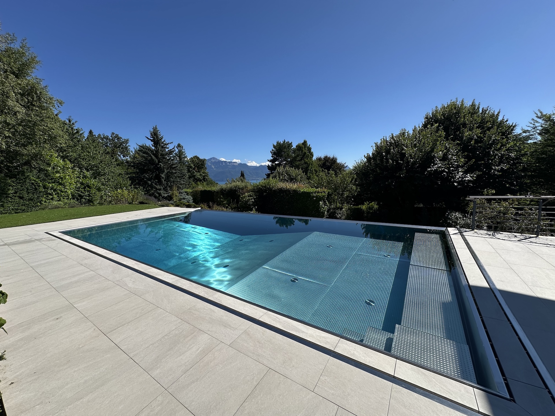 Piscine inox extérieure
