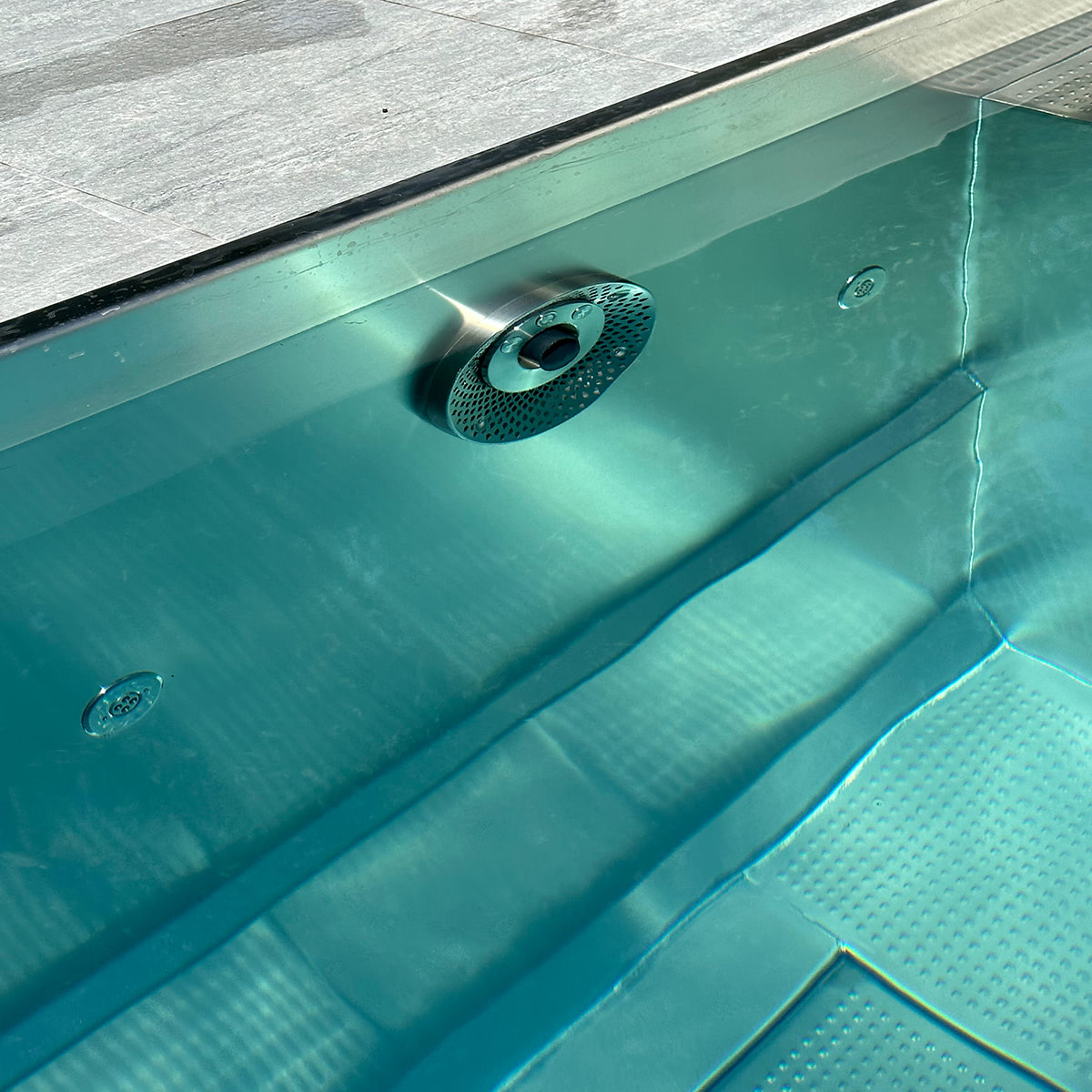 Piscine inox Suisse